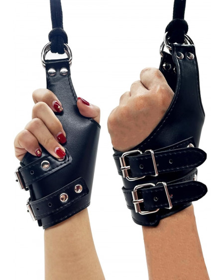Puños de Bondage Ajustables: Equipo SM de Cuero Erótico para Parejas