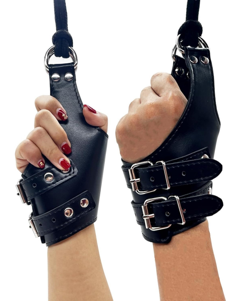 Puños de Bondage Ajustables: Equipo SM de Cuero Erótico para Parejas